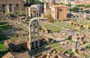 IT_Rome_Forum Romanum_from top (zmensene)