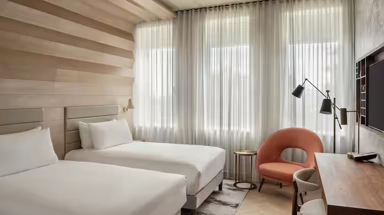 Canopy by Hilton London City 3