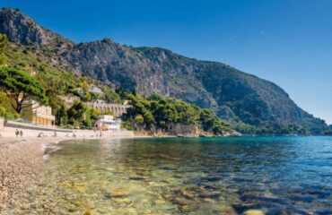 Eze beach
